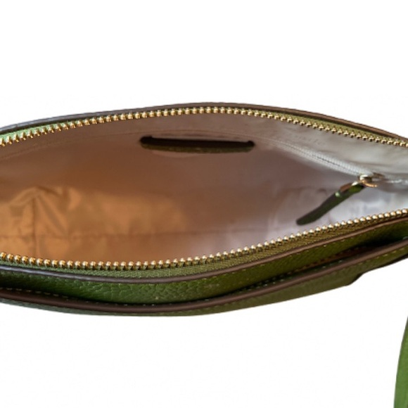 ReservedKate spade Monica pebbled leather crossbody bag excellent condition NWOT - Picture 6 of 7